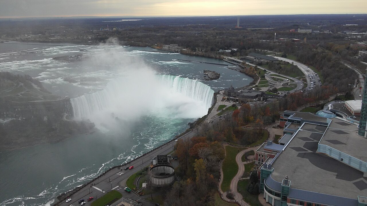Horseshoe Falls